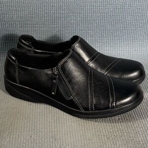 Clarks Cheyn Clay Black Leather Slip On Shoes Women’s Size 9